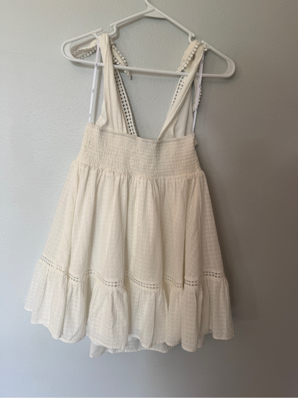 Lulu’s White tie-strap babydoll mini dress Summer Dress- size small - Picture 8 of 14